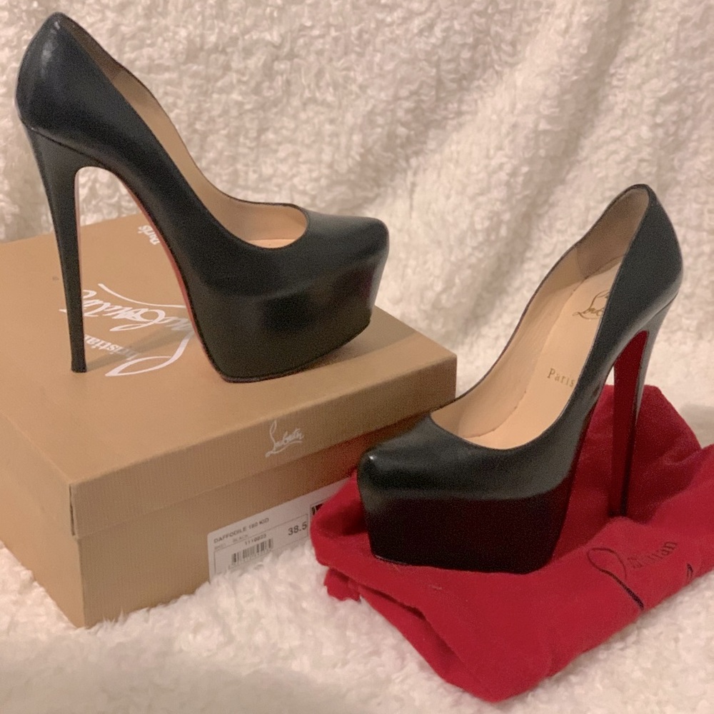 Vintage  Daffodile 160 Christian Louboutin